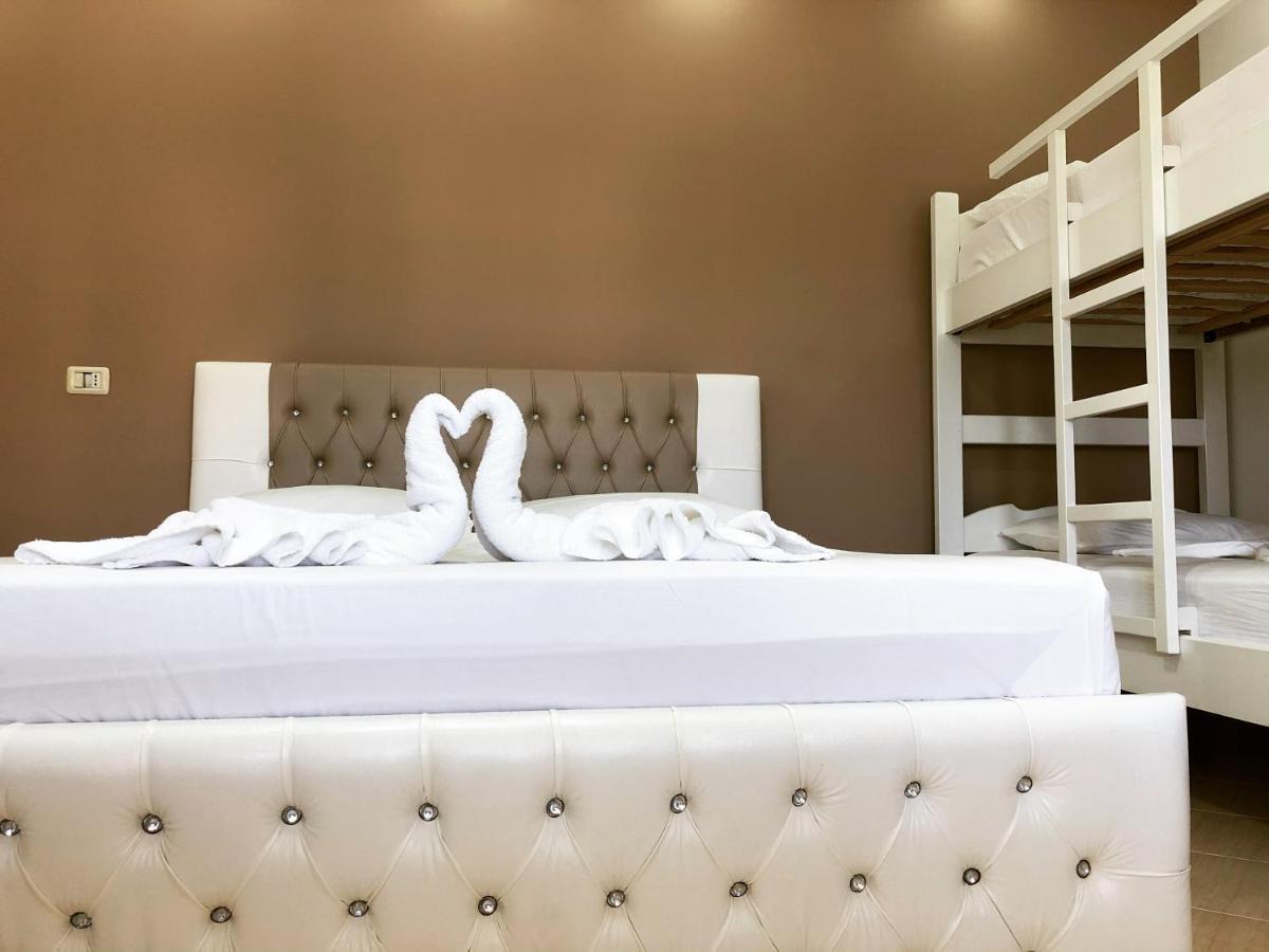 Poseidon Hotel Ксамил Экстерьер фото