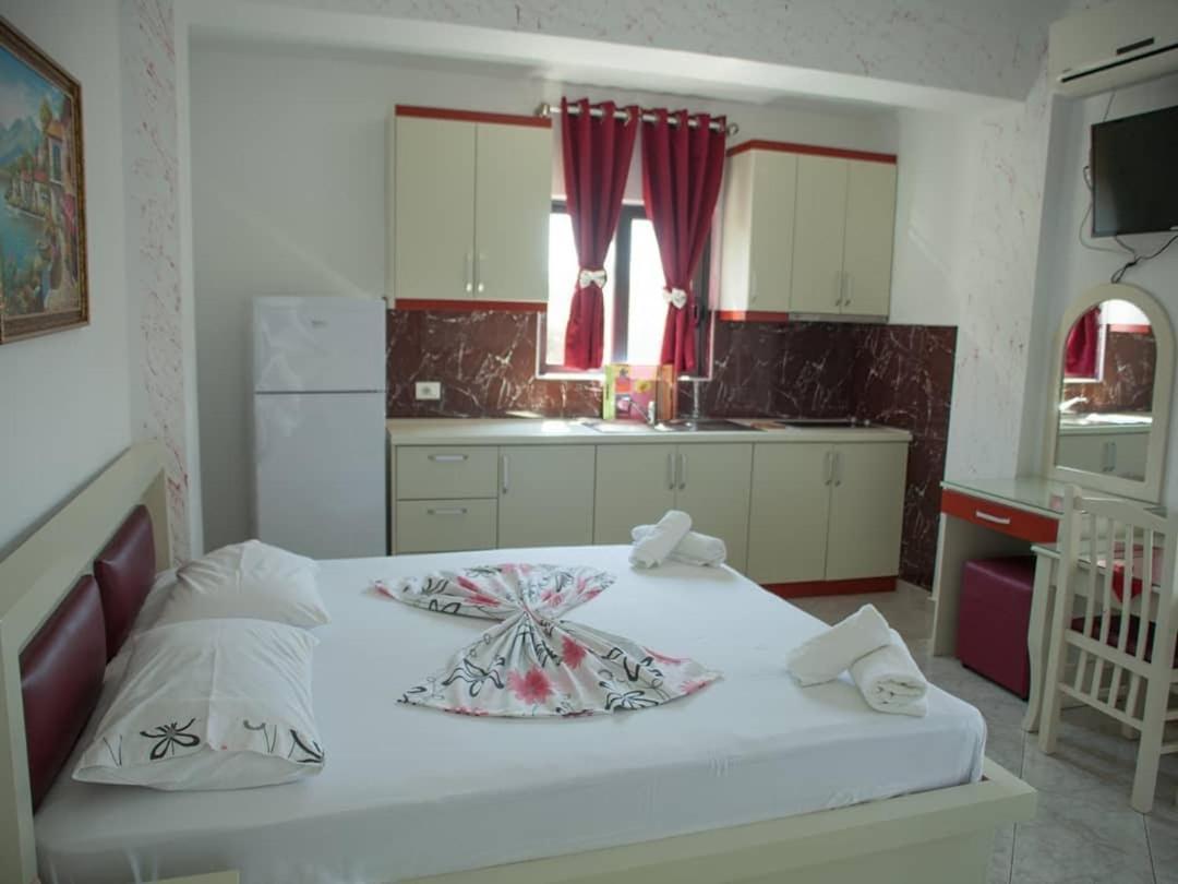 Poseidon Hotel Ксамил Экстерьер фото