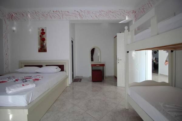 Poseidon Hotel Ксамил Экстерьер фото