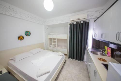 Poseidon Hotel Ксамил Экстерьер фото